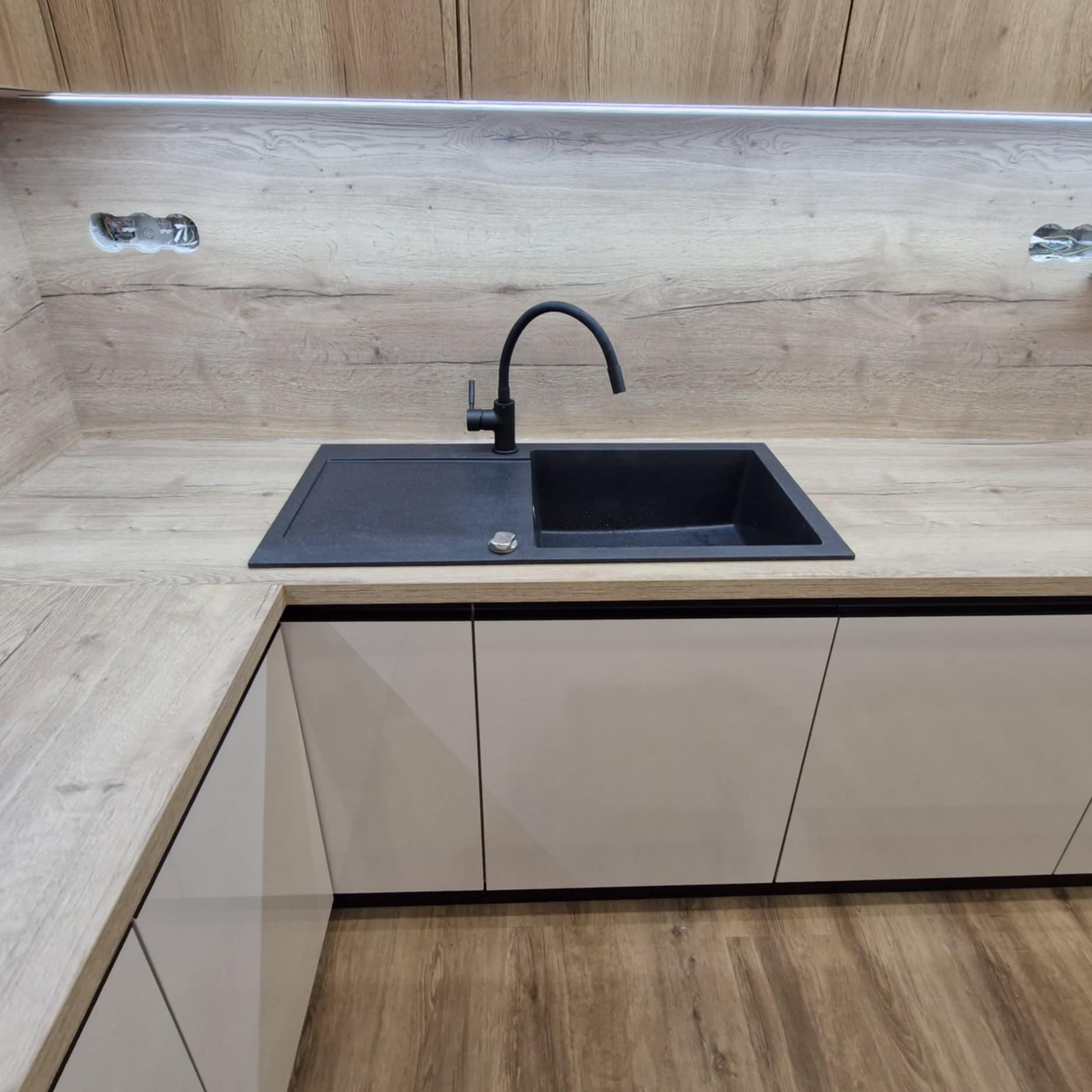 0485613e-a0cd-4311-81f5-c0773ce03205